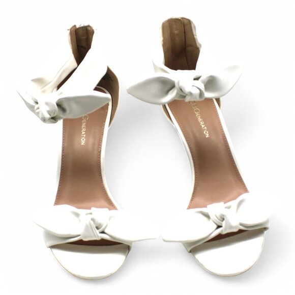 BCBGENERATION Womens White Ankle Strap Padded Bow Accent Jessa Round Toe Stilett - Picture 2 of 8